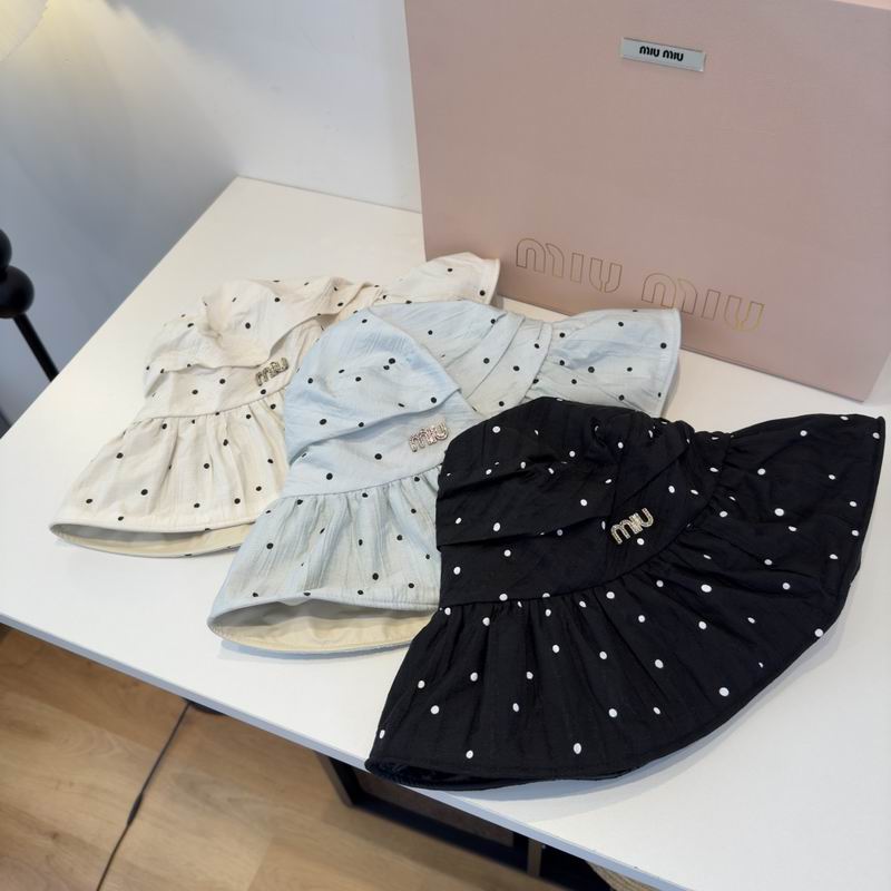 Miumiu hat 082907